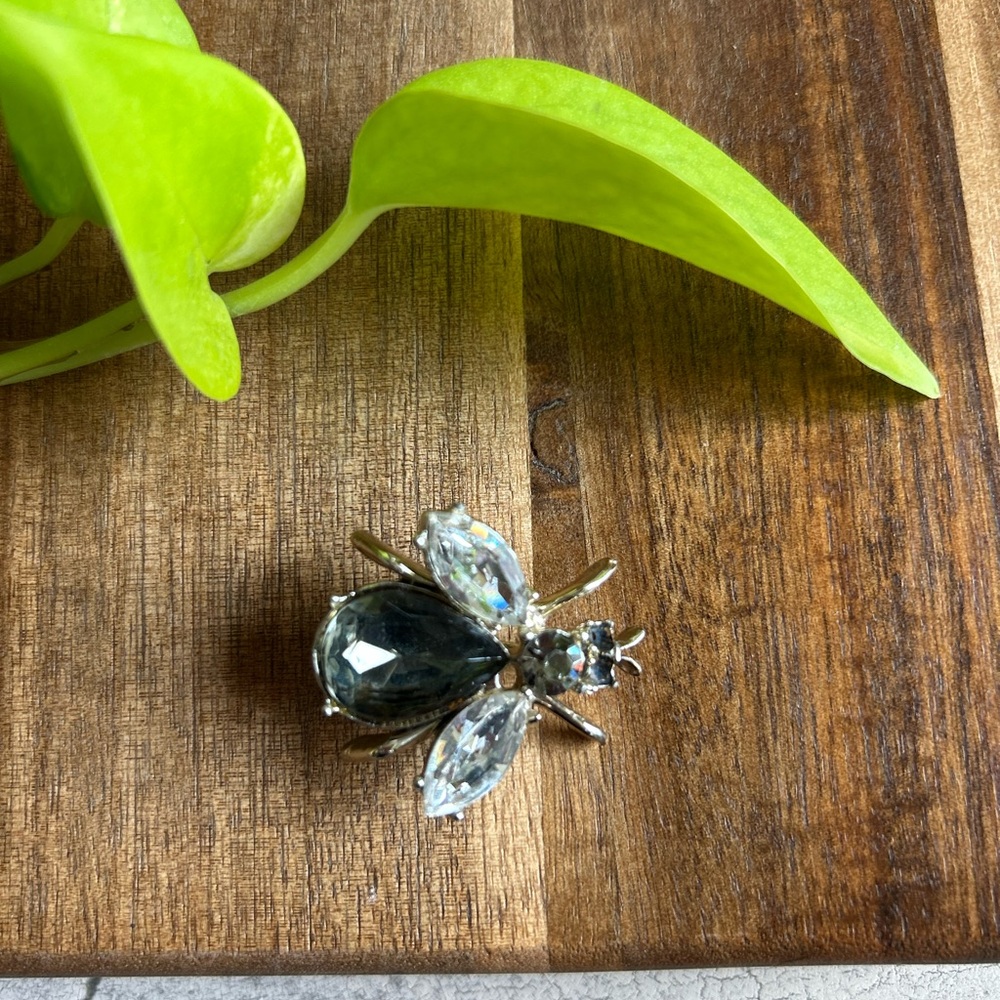 Elegant Silver and Crystal Bee Brooch